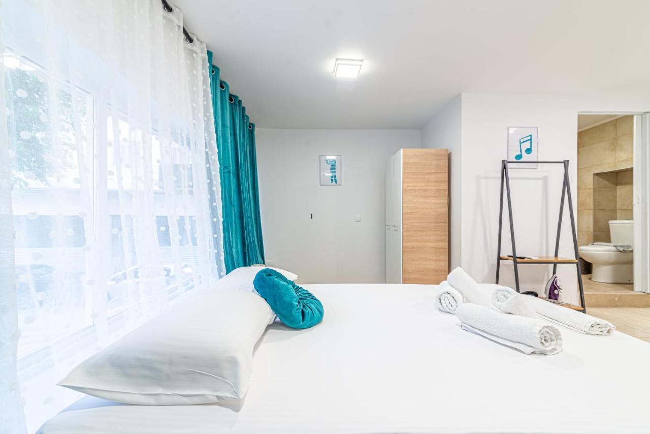 New Loft In The Heart Of City Center イラクリオン エクステリア 写真