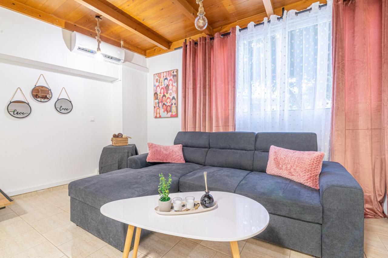 New Loft In The Heart Of City Center イラクリオン エクステリア 写真